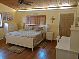 Blue Haven Resort | Bay View, Heated Pool, Fishing