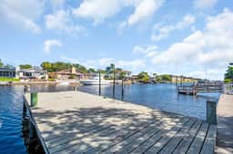 Waterfront, Fishing, Firepit @ The Pier Cottage