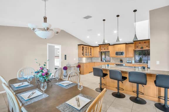 Balay Clearwater: Heated Pool, Grill, 15 min Beach