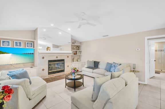 Balay Clearwater: Heated Pool, Grill, 15 min Beach